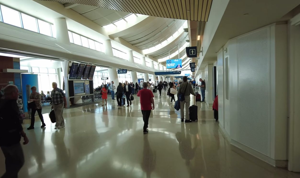  San Jose Mineta International Airport (SJC)