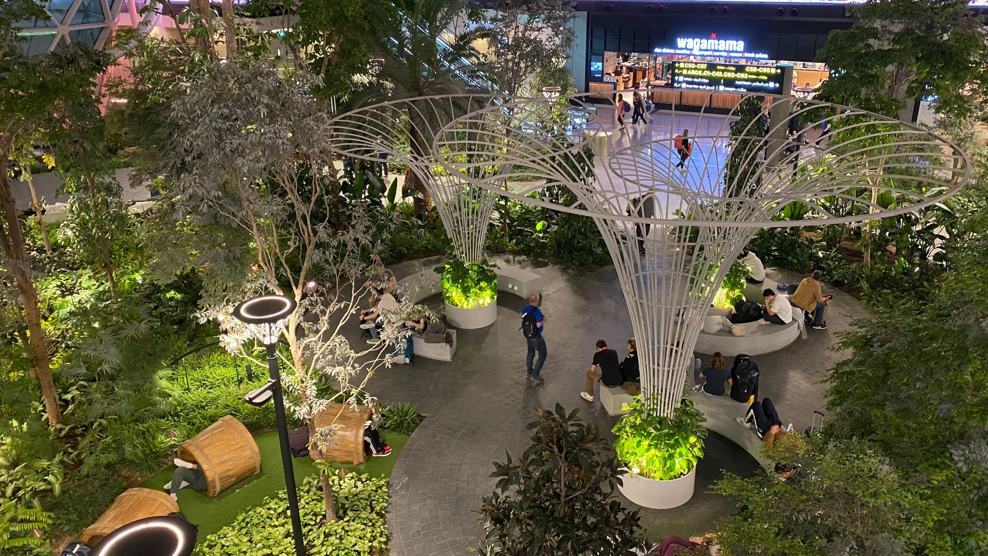 File:QAT Doha, Hamad International Airport, The Orchard 015.jpg