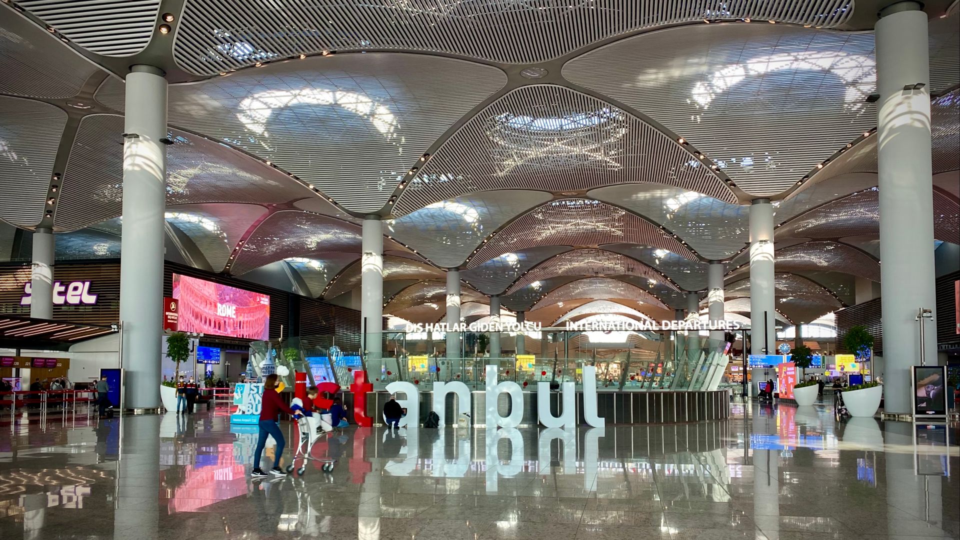 File:Istanbul Airport (IST) Turkey, interior, 2 February 2022 .jpg