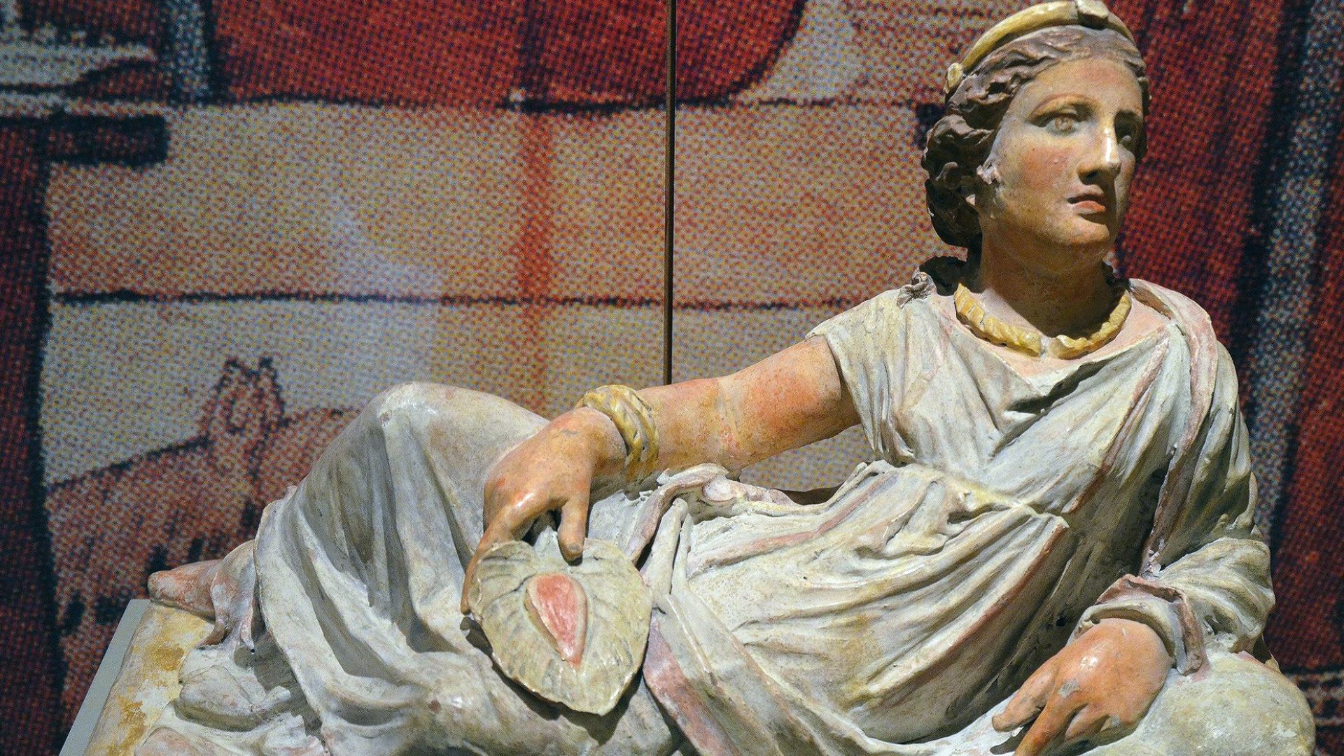 File:Terracotta sarcophagus in shape of an etruscan woman.jpg