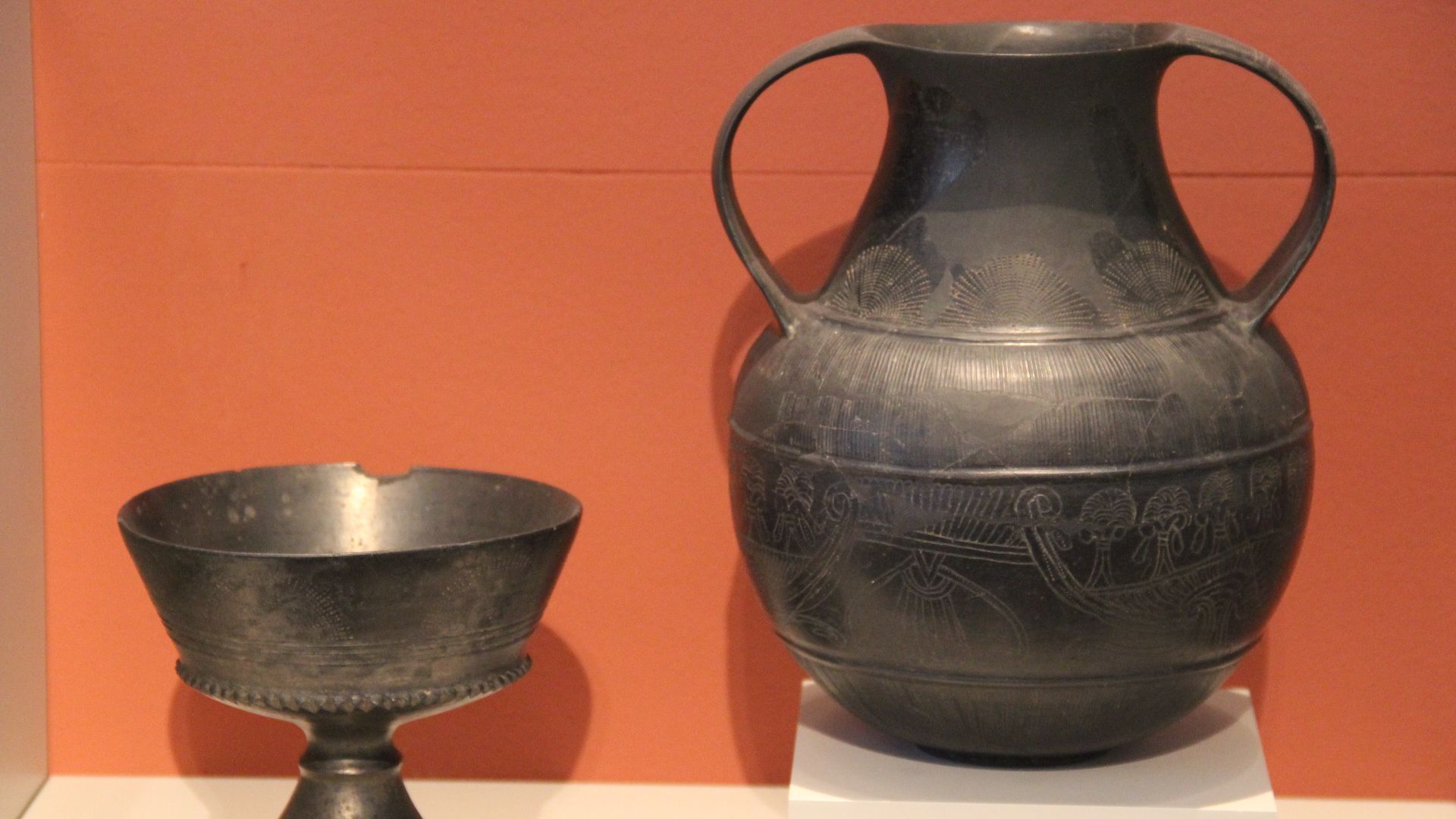 File:Etruscan Pottery (28628226202).jpg