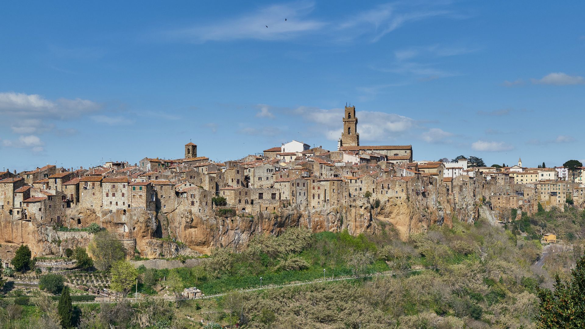 File:01665 ITA Tuscany Pitigliano S from viewpoint V-P.jpg