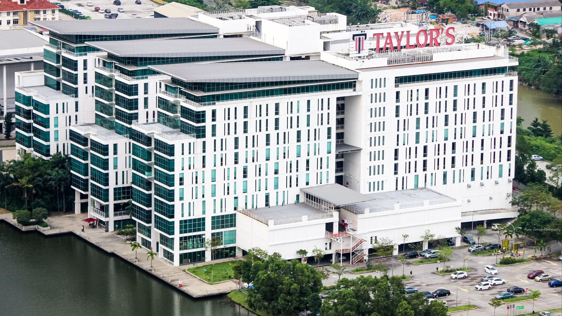 File:Taylor's Lakeside Campus, Subang Jaya, Malaysia.jpg