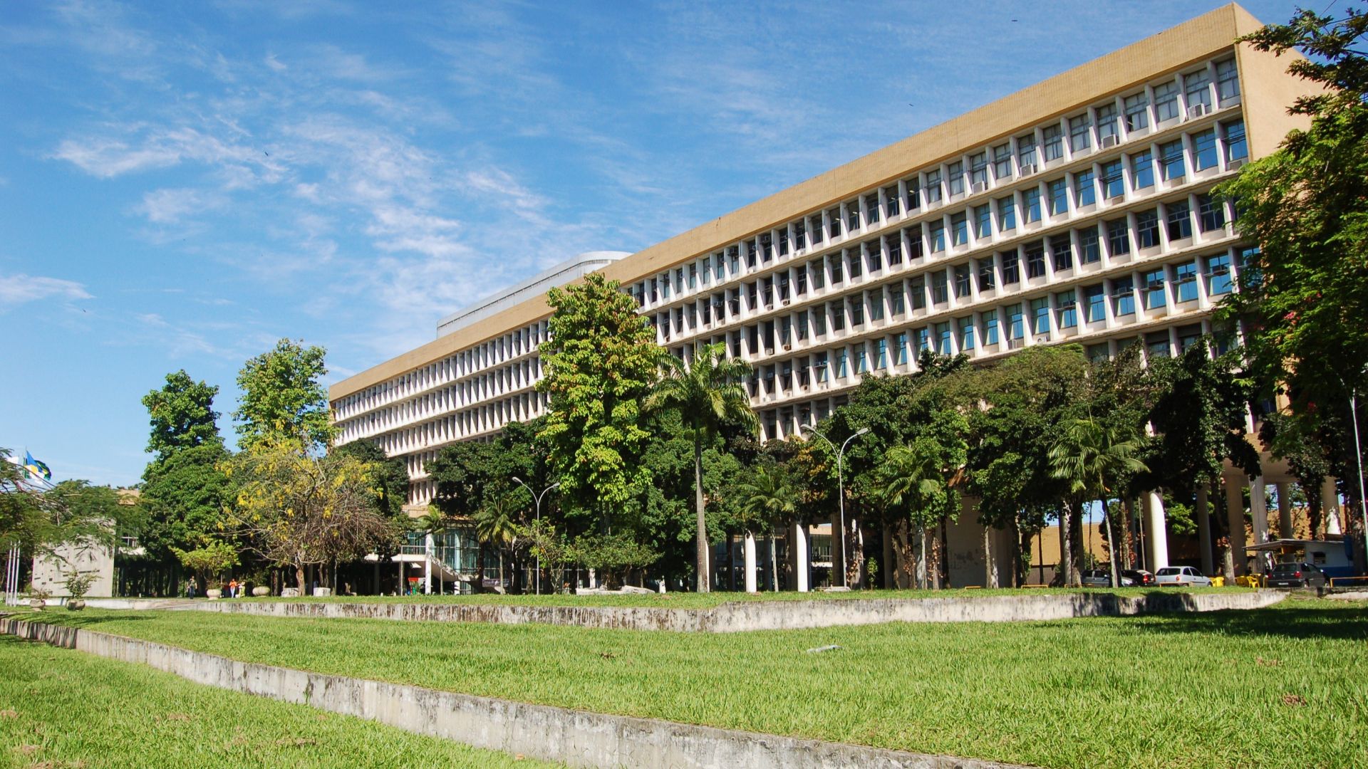 File:Prédio da reitoria da Universidade Federal do Rio de Janeiro.jpg