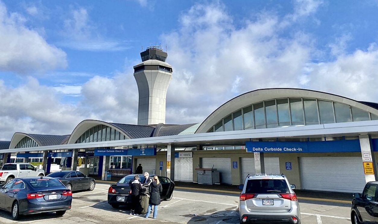 St. Louis Lambert International Airport (STL)