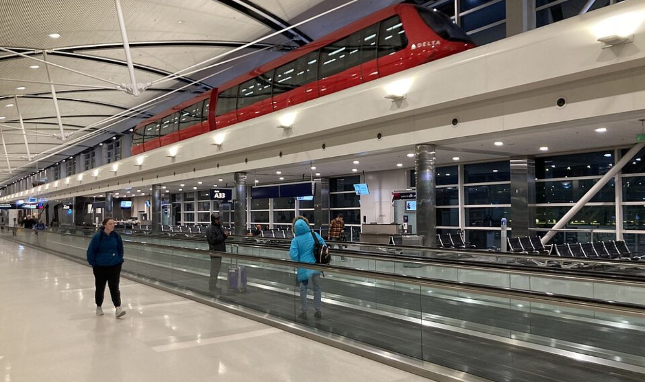 Detroit Metropolitan Airport (DTW)