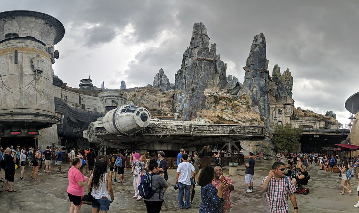 How Galaxy’s Edge Erased An Old Icon
