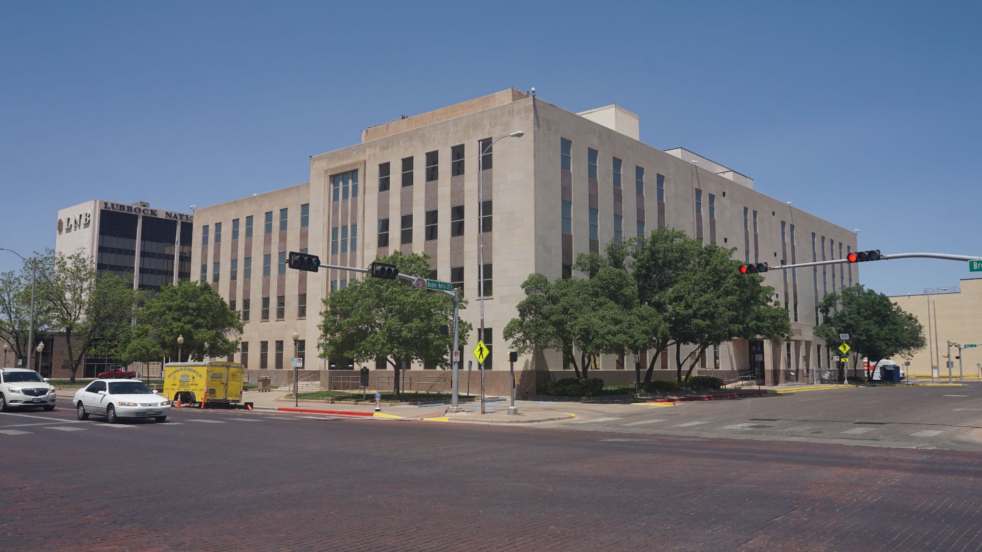 File:Lubbock April 2022 12 (Lubbock County Courthouse).jpg