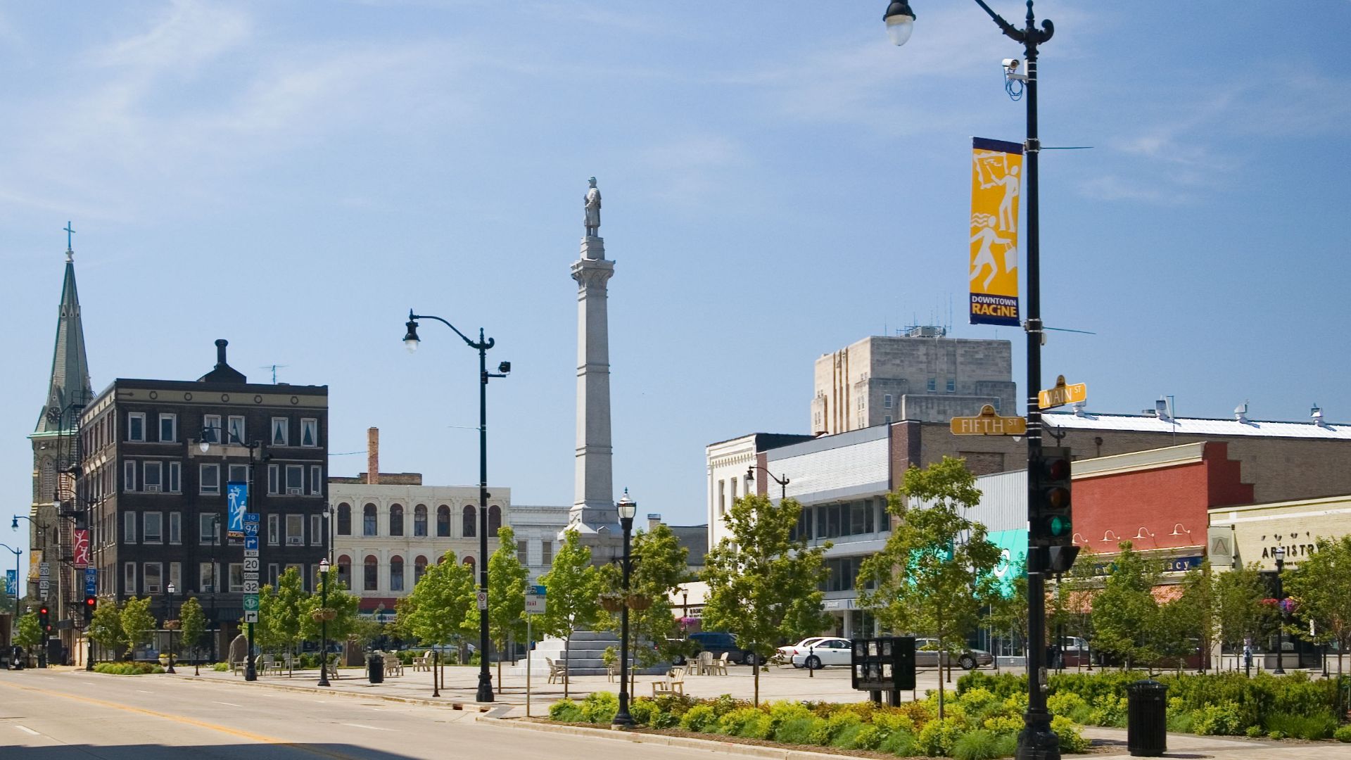 File:Racine 070611.jpg