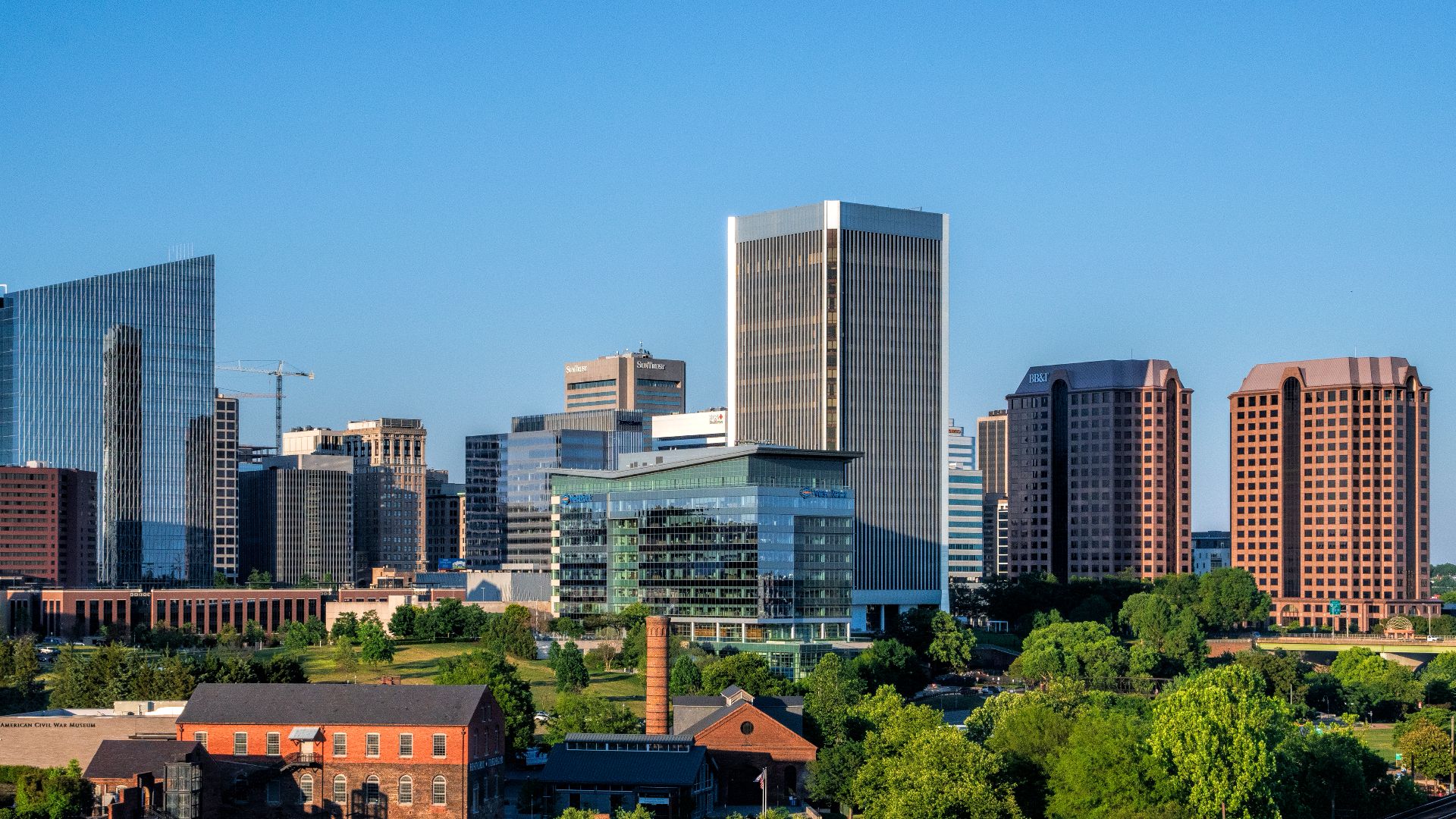 File:A downtown view of Richmond, VA.jpg
