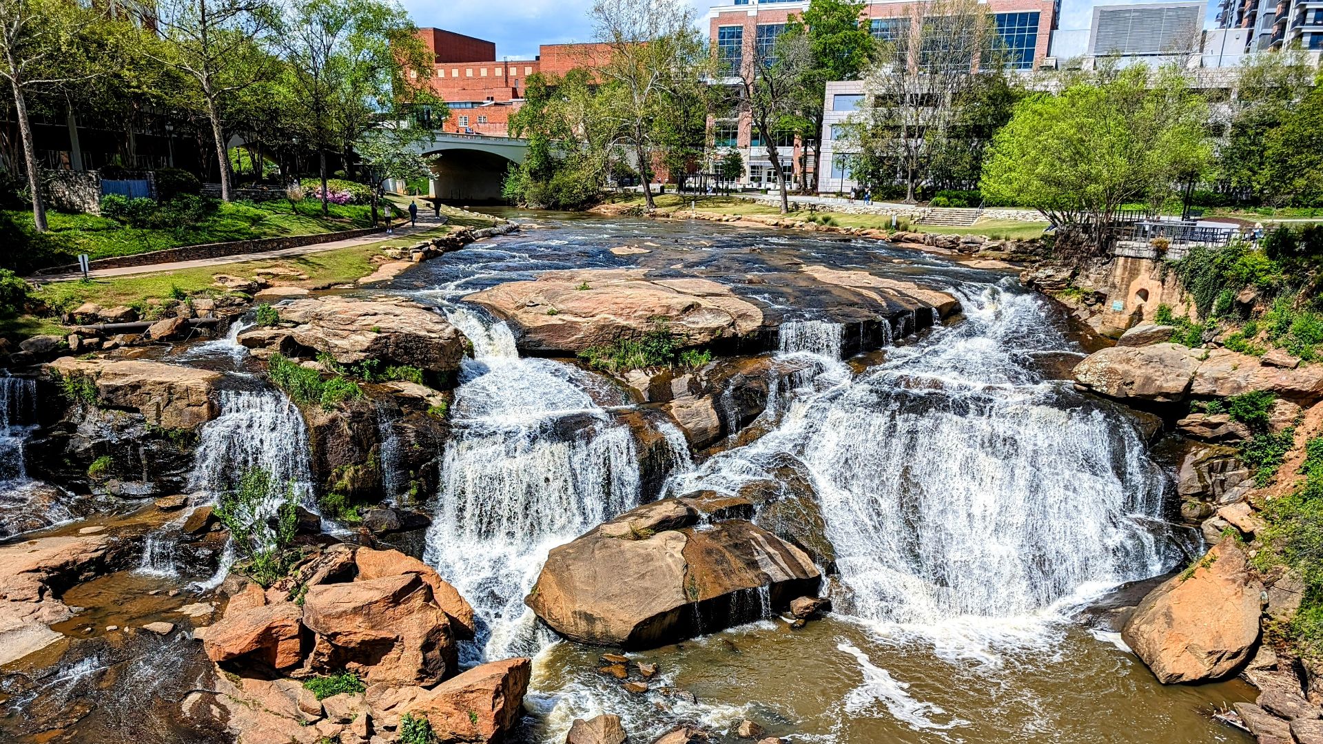 File:2024-4-12-Falls Park Waterfall Greenville South Carolina by Yousef AbdulHusain.jpg