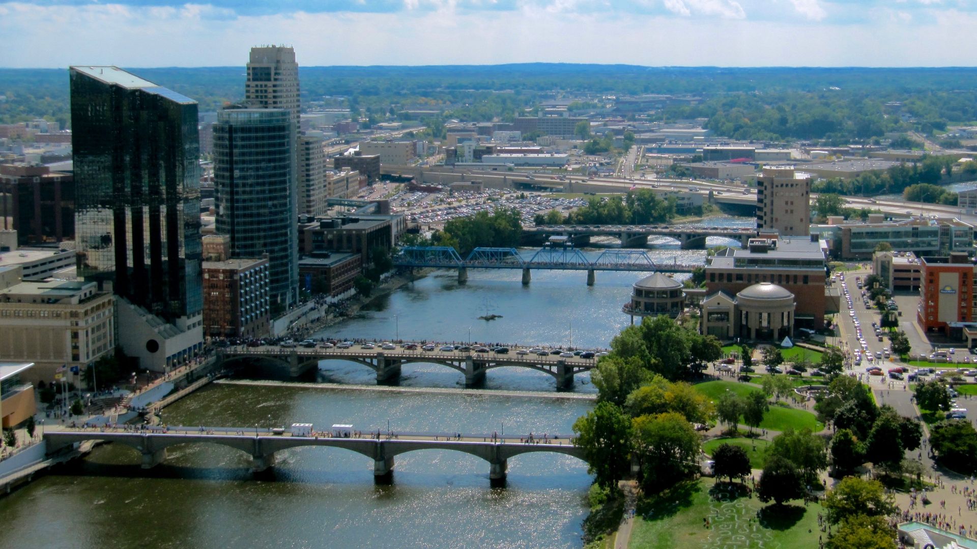 File:Downtown Grand Rapids from River House.jpg
