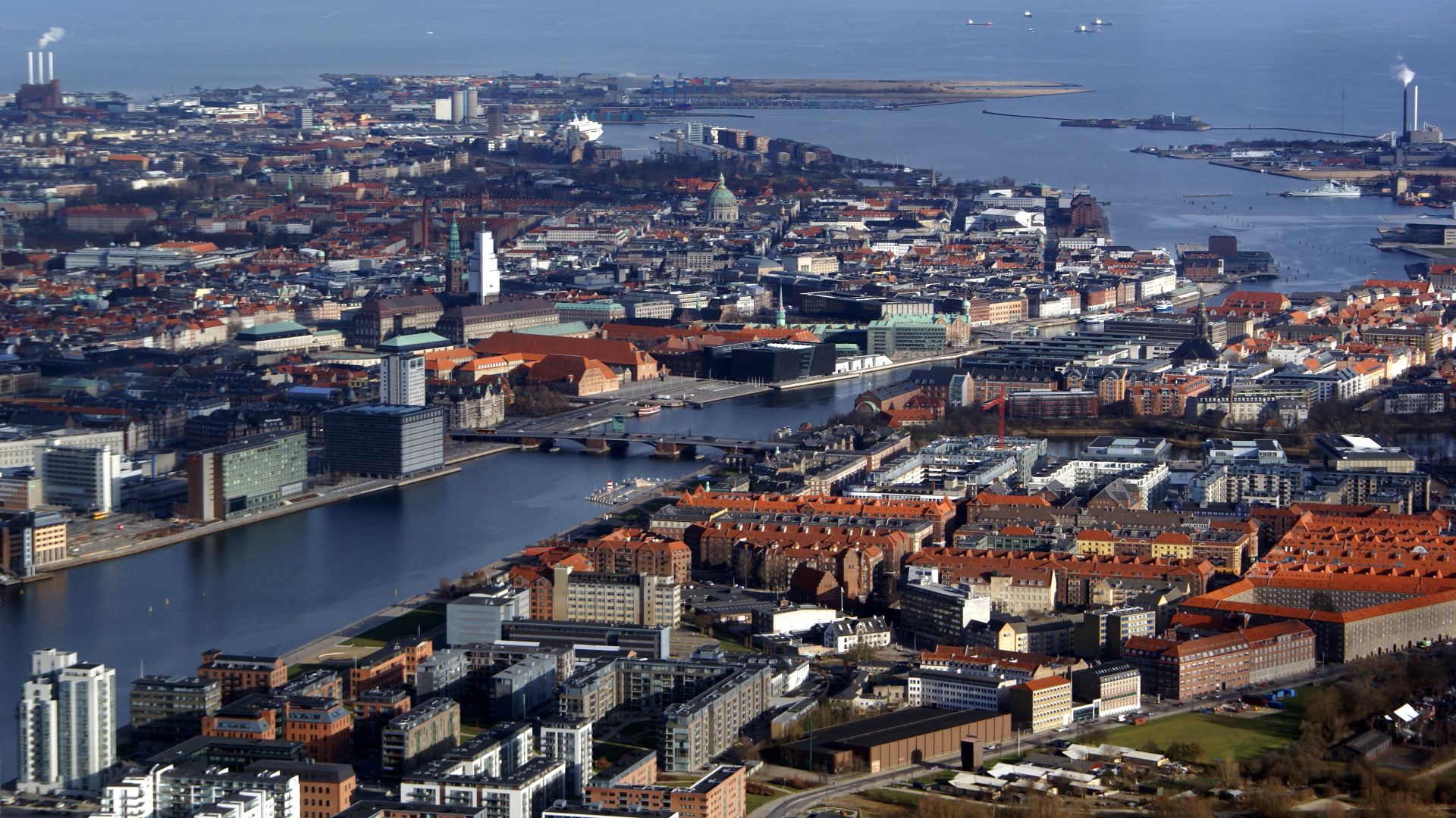 File:Copenhagen City.JPG
