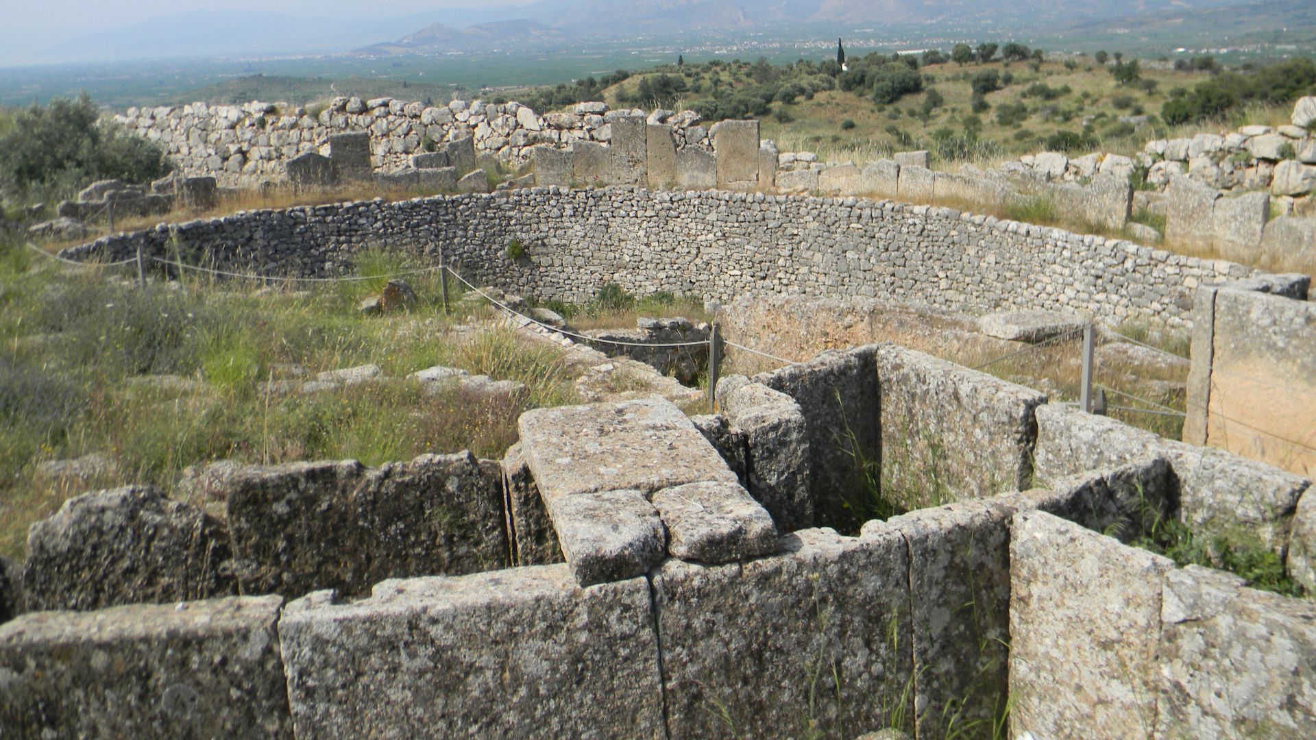 File:Mycenaean Ruins1223.jpg