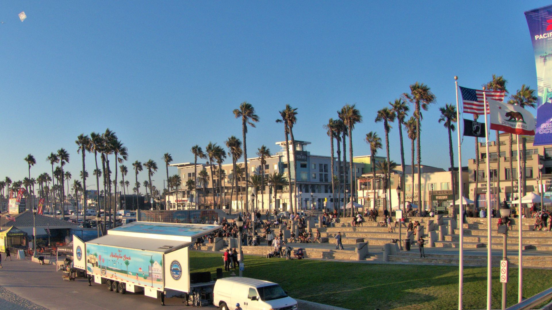 File:Huntington-Beach (1).jpg