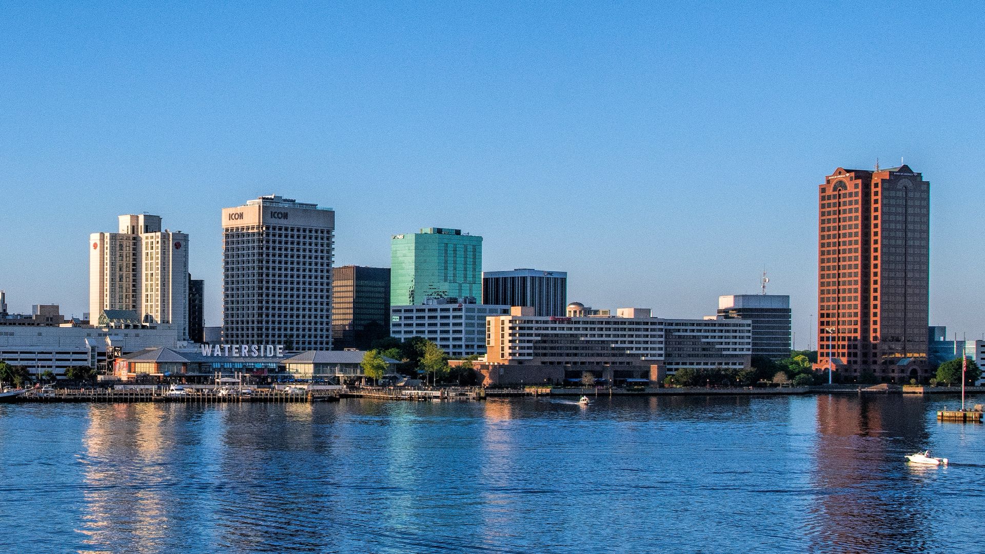 File:Downtown Norfolk during the day 2.jpg