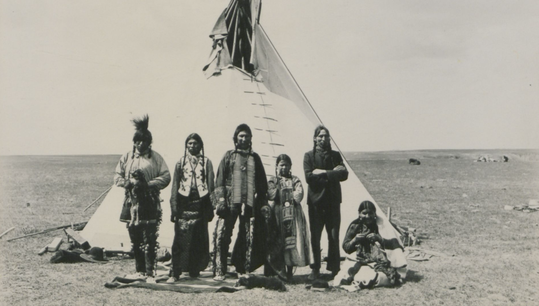 File:Group of Crees (HS85-10-27756).jpg