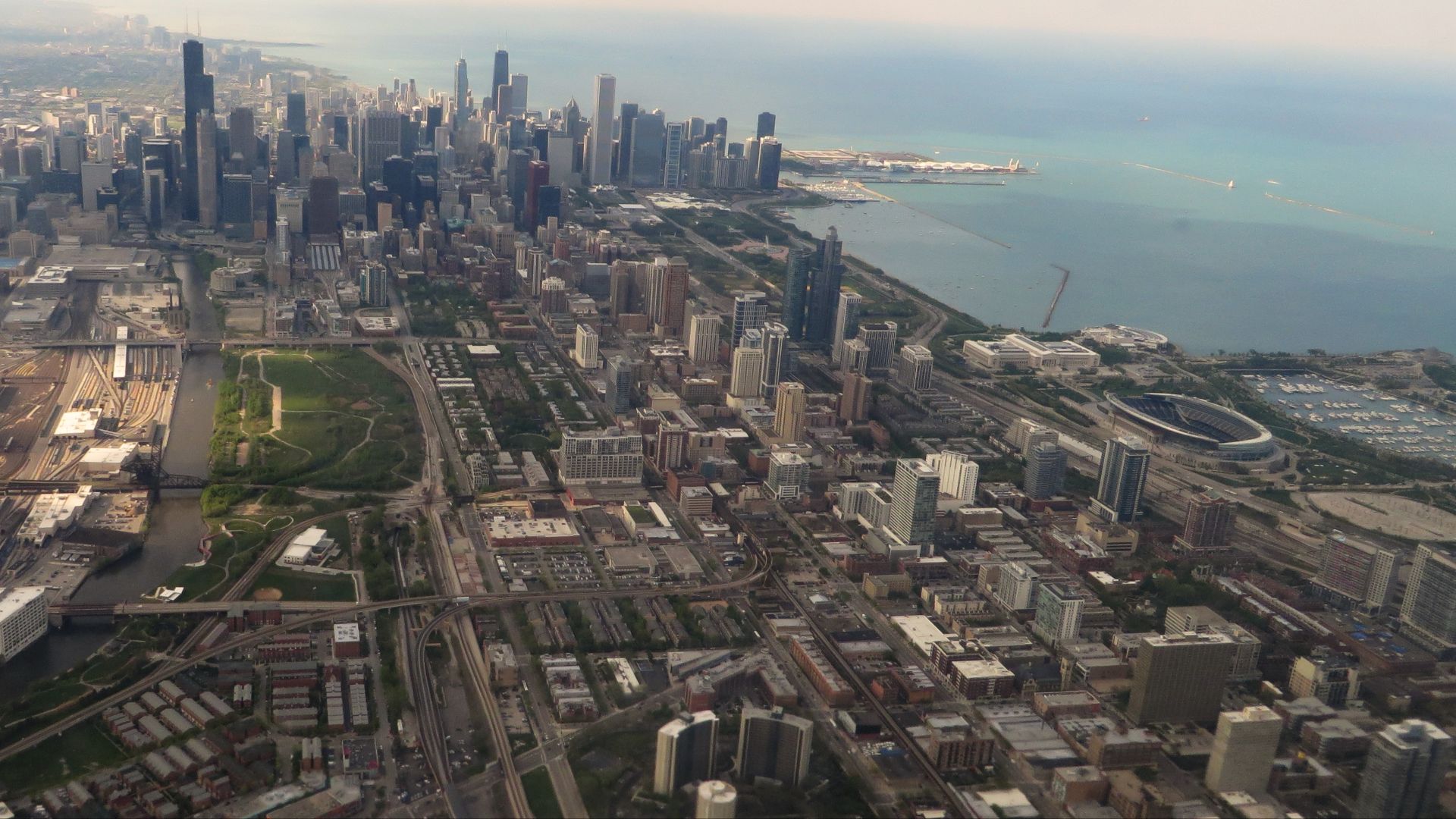 File:Chicago, Illinois (14023988838).jpg