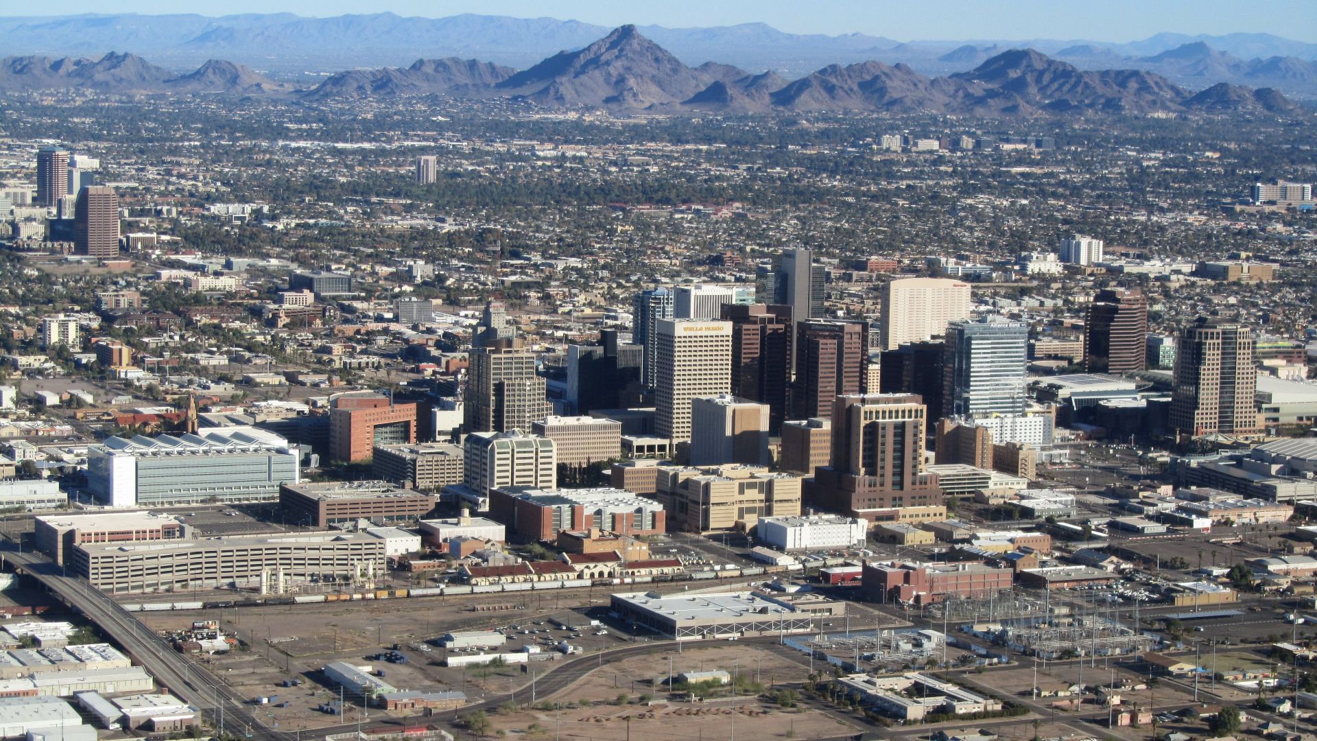 File:Phoenix AZ Downtown from airplane.jpg