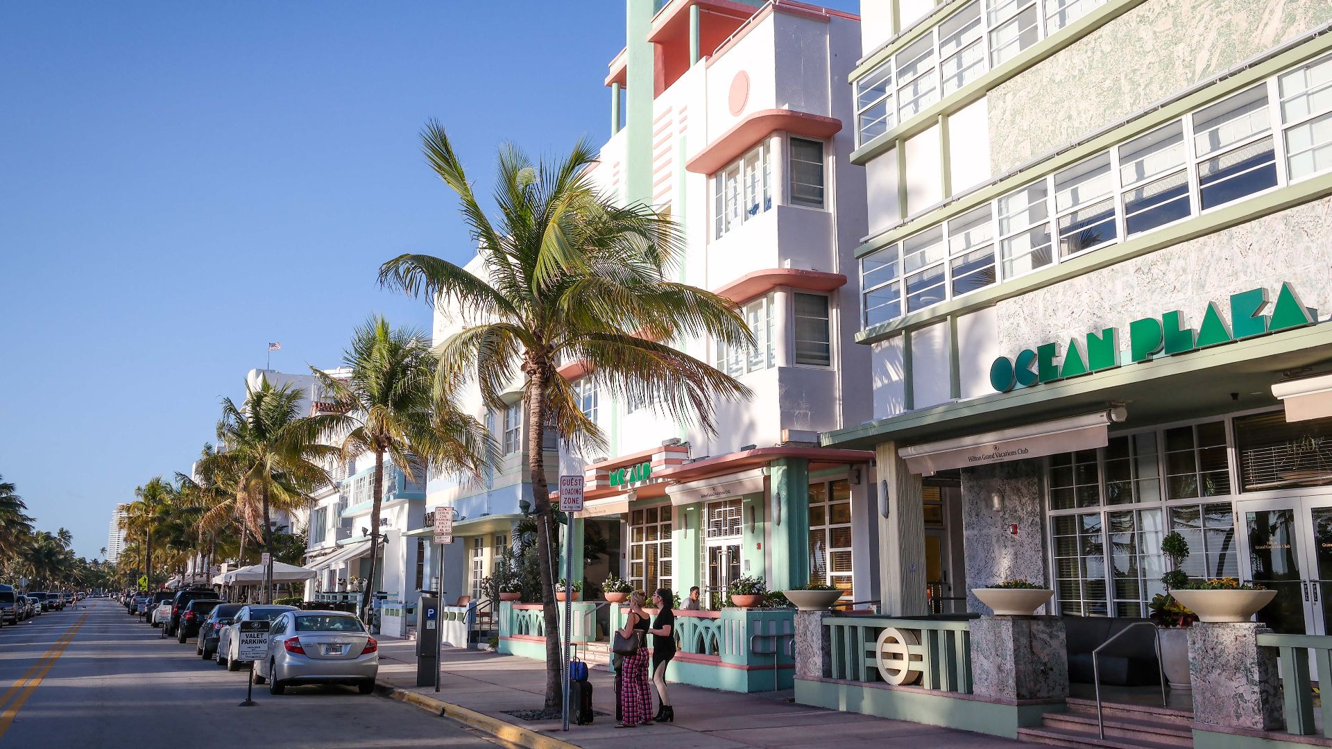File:Ocean Drive (Miami Beach) 02.jpg