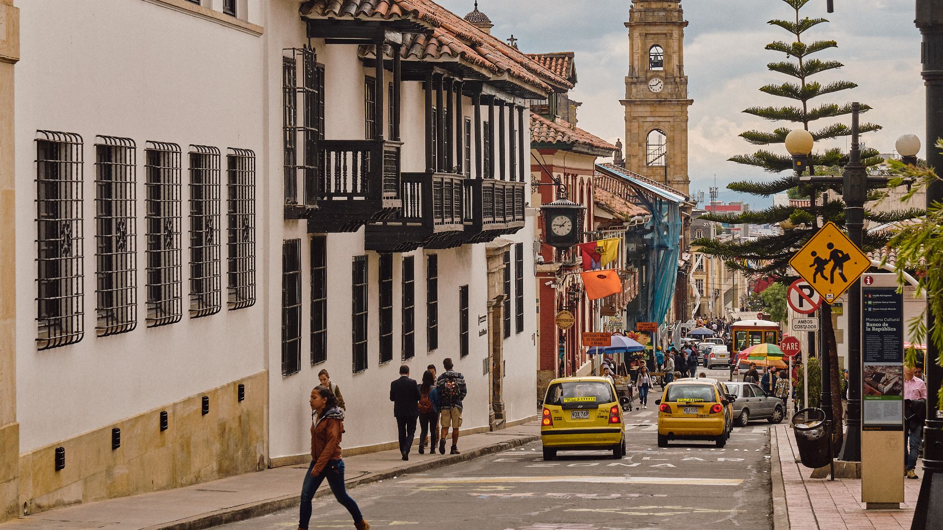 File:Bogota, Colombia (36668708290).jpg