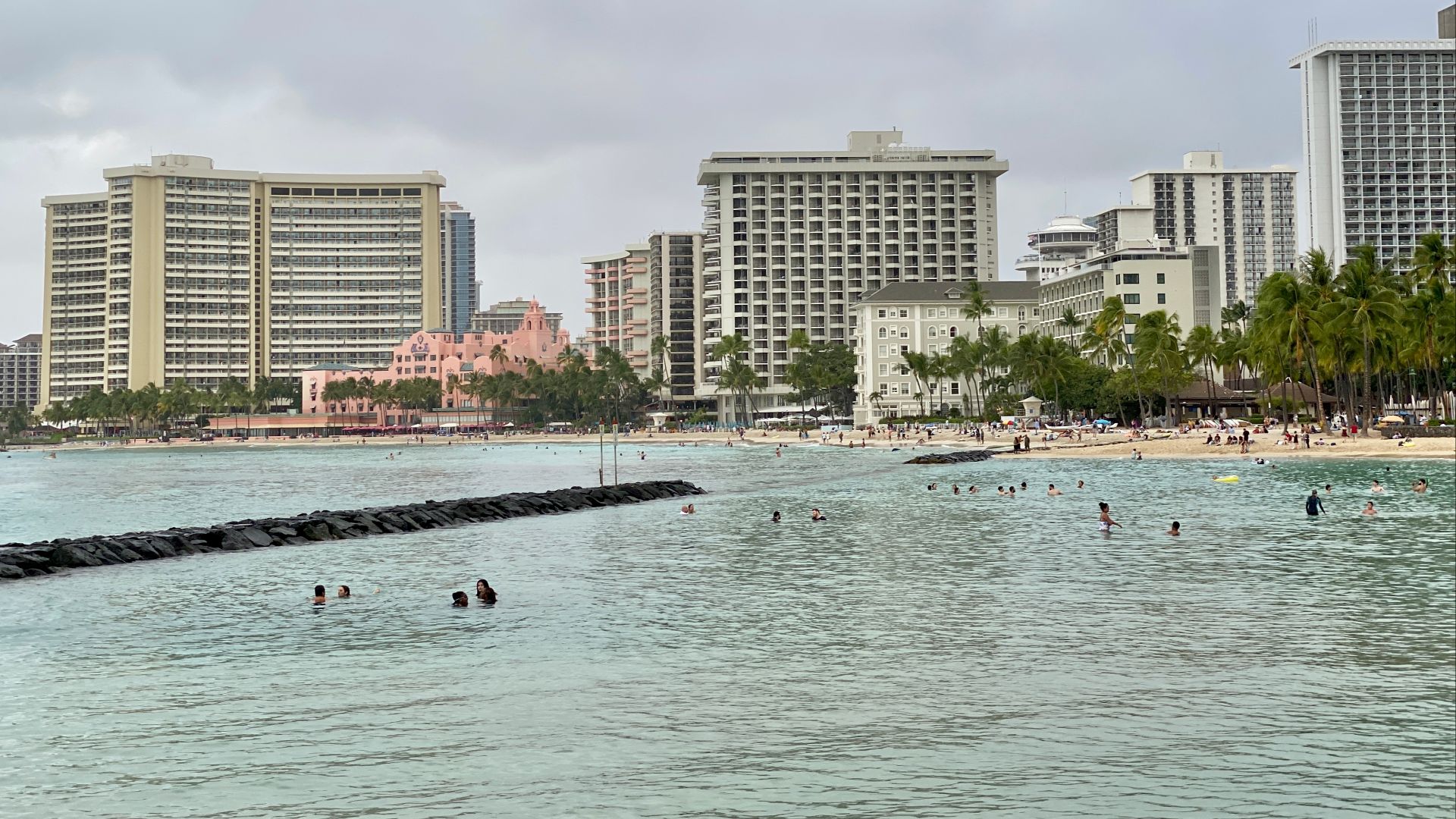 File:Waikiki Beach, Waikiki, Honolulu, HI - 52273158788.jpg