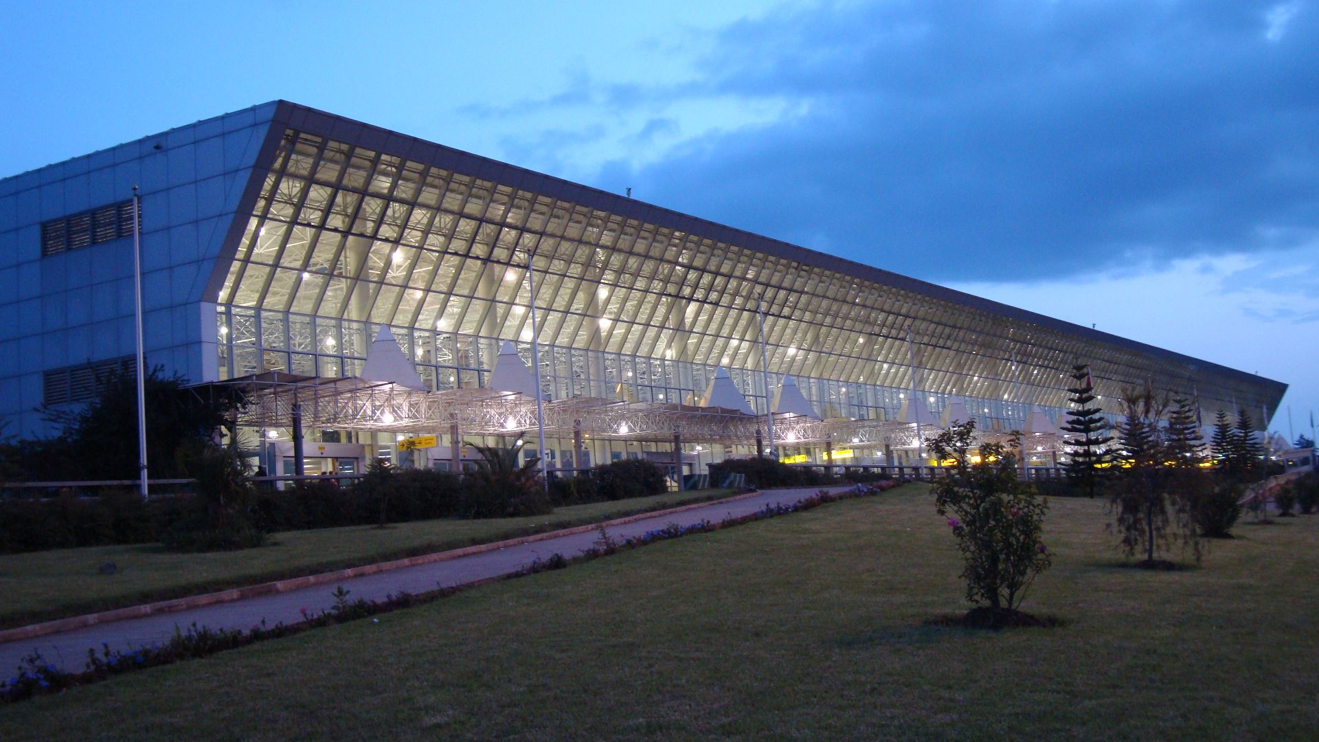 File:Bole international airport.jpg