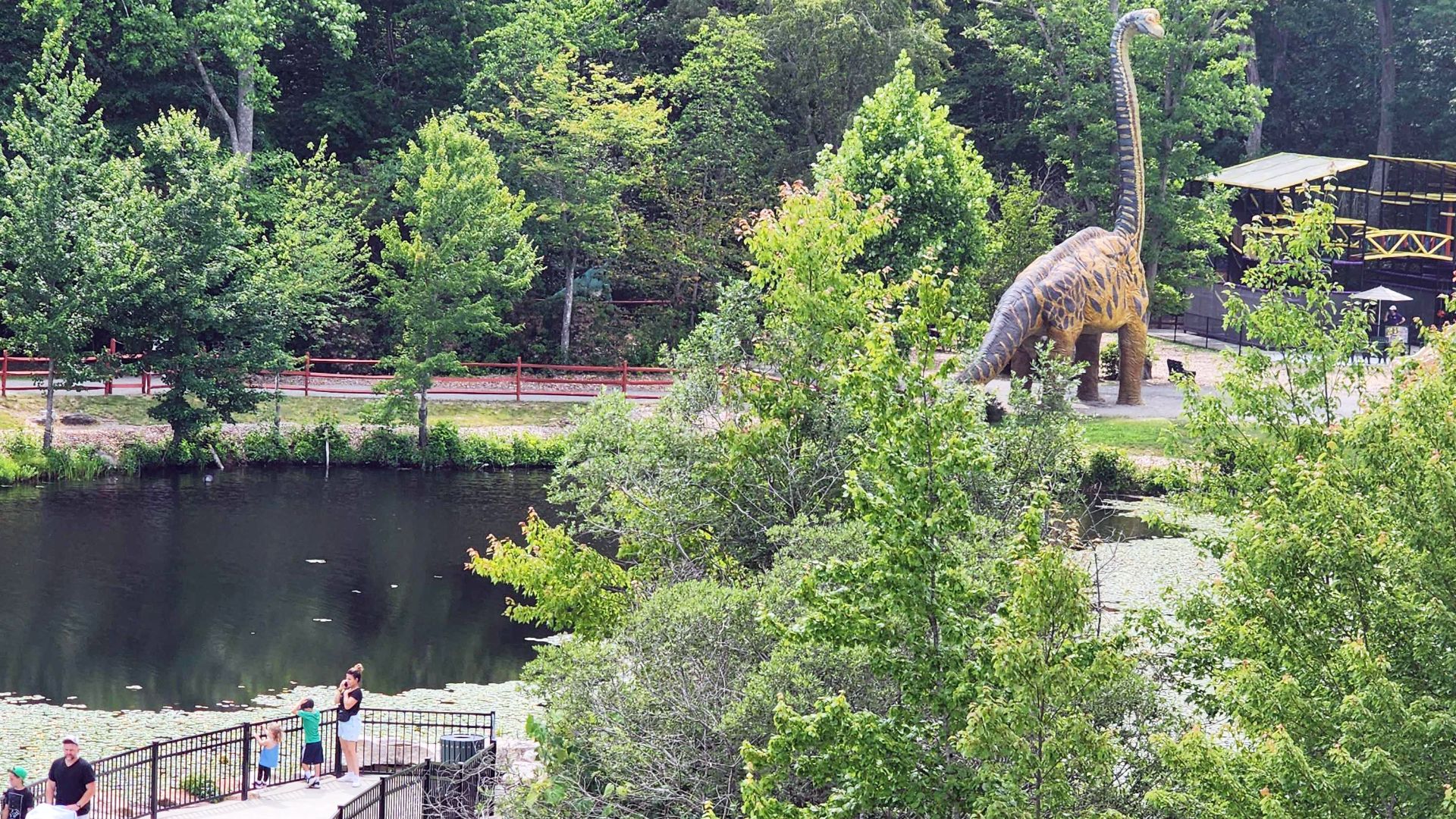 File:TheDinosaurPlace.jpg