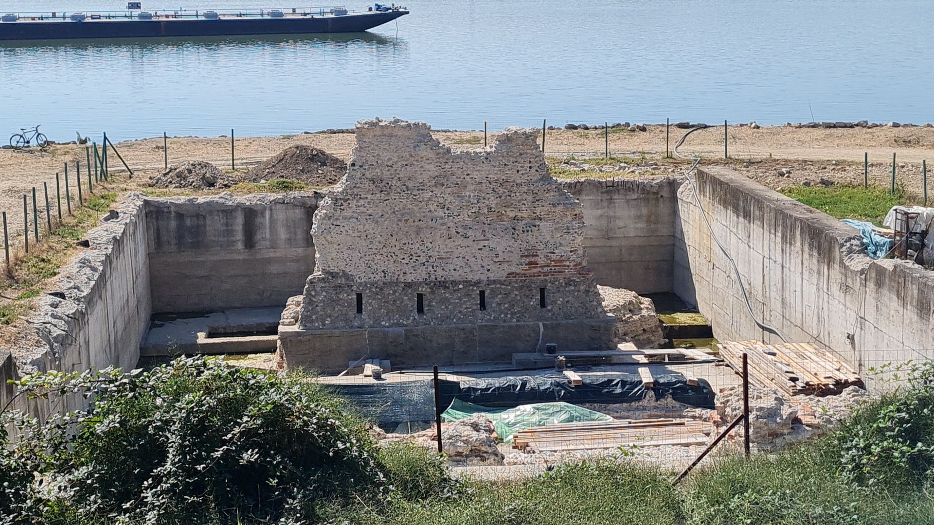 File:Podul lui Traian 2021 04.jpg