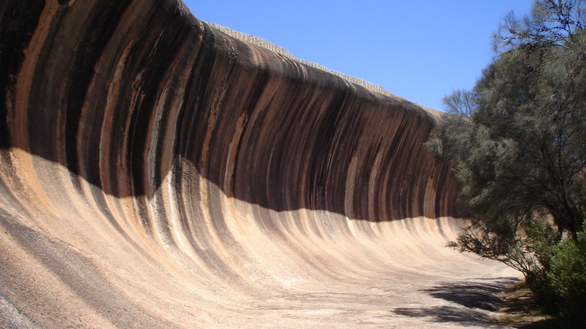 File:Wave rock (2005).jpg
