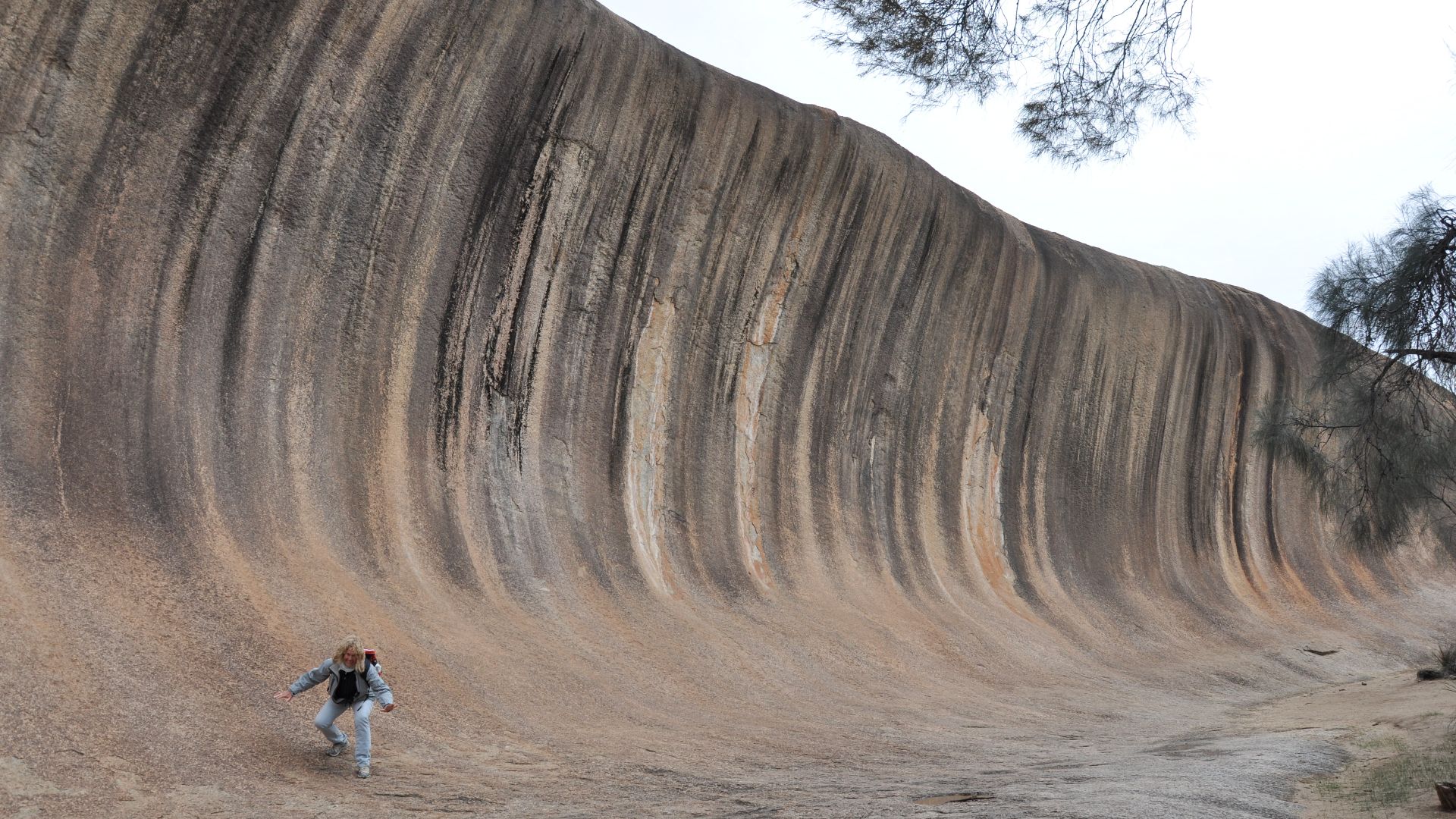 File:Wave Rock in Hyden.JPG
