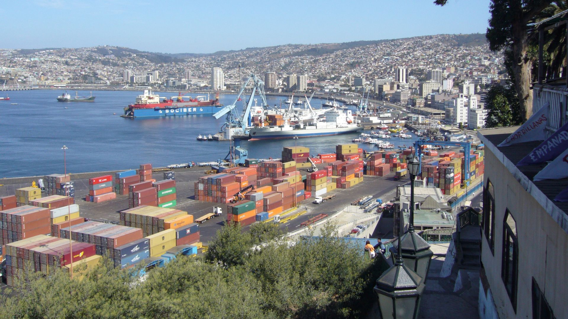File:Valparaiso Port (Chile) - new.jpg