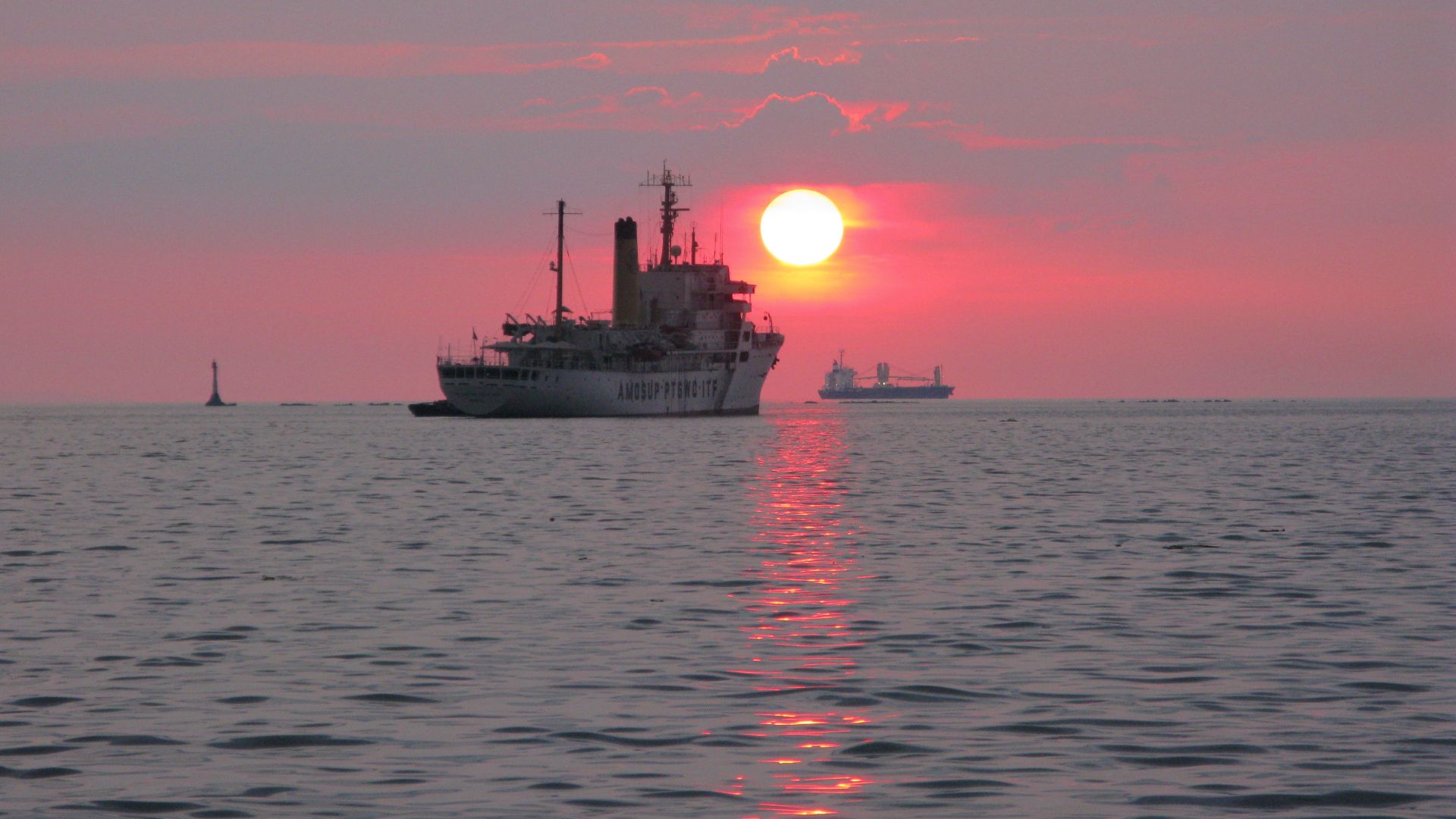 File:Manila Bay, Sunset, Philippines.jpg