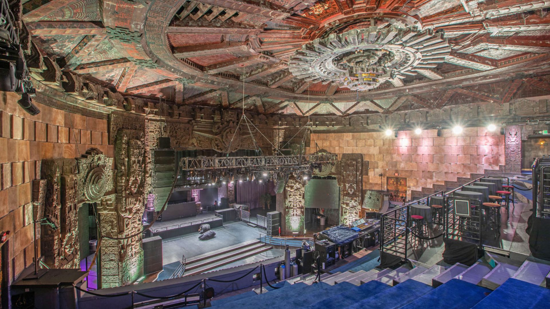 File:Mayan Theatre, Los Angeles - Balcony Left.jpg