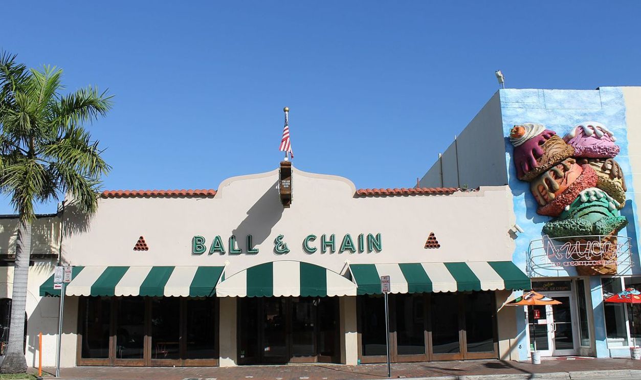 Artsy Nights & Latin Flavor