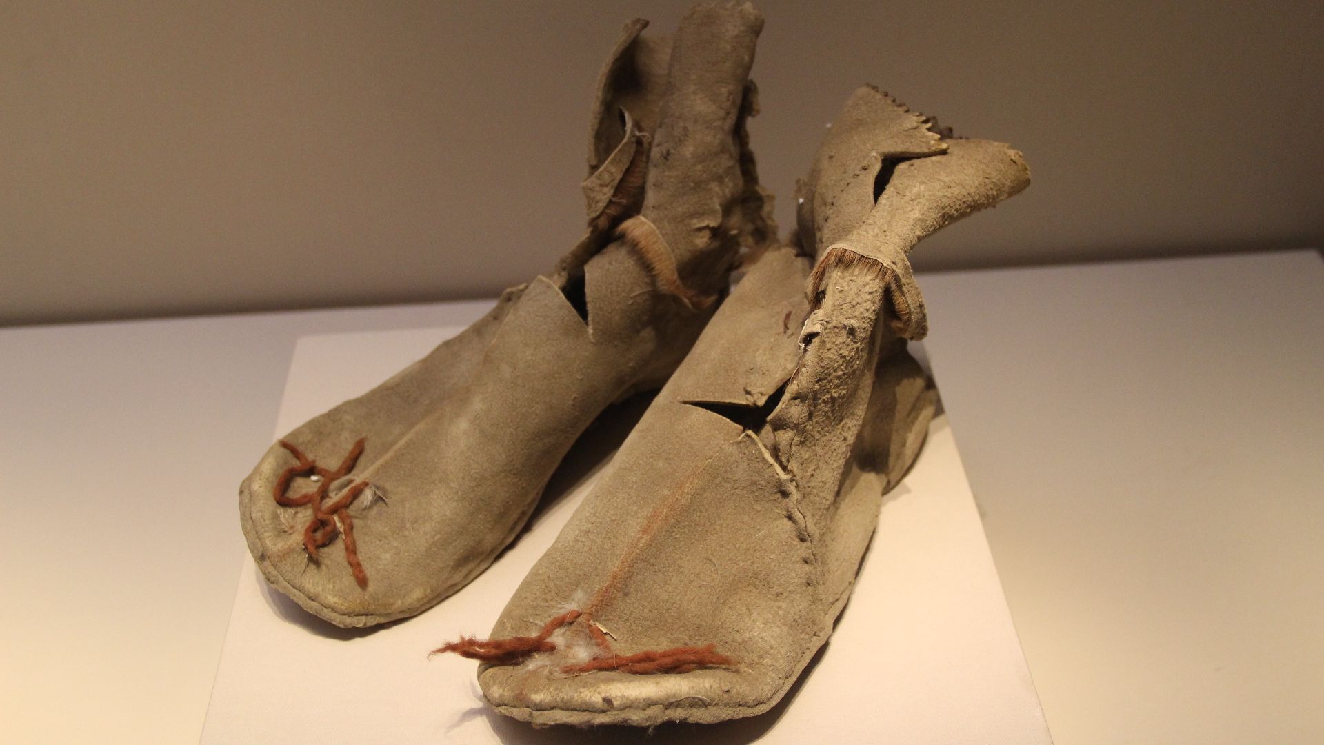 File:Western Han Ox-hide Boots (9832364314).jpg