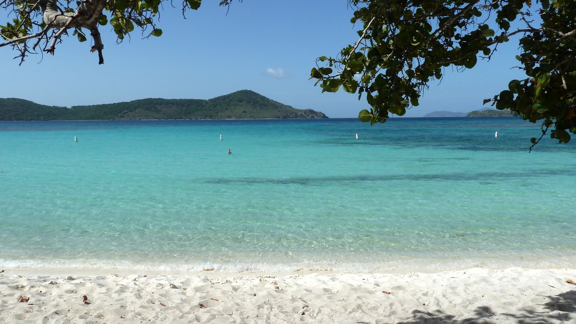 File:Lindquist Beach, St Thomas, 2013.jpg