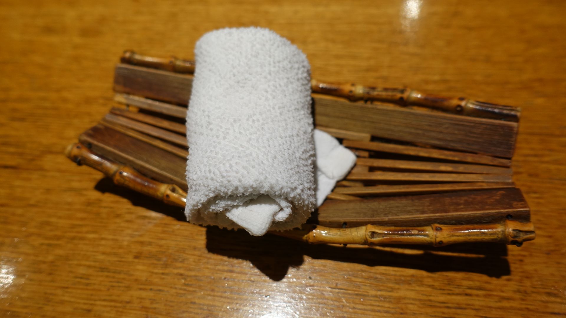 File:Oshibori, Toritcho, Montparnasse, Paris 001.jpg