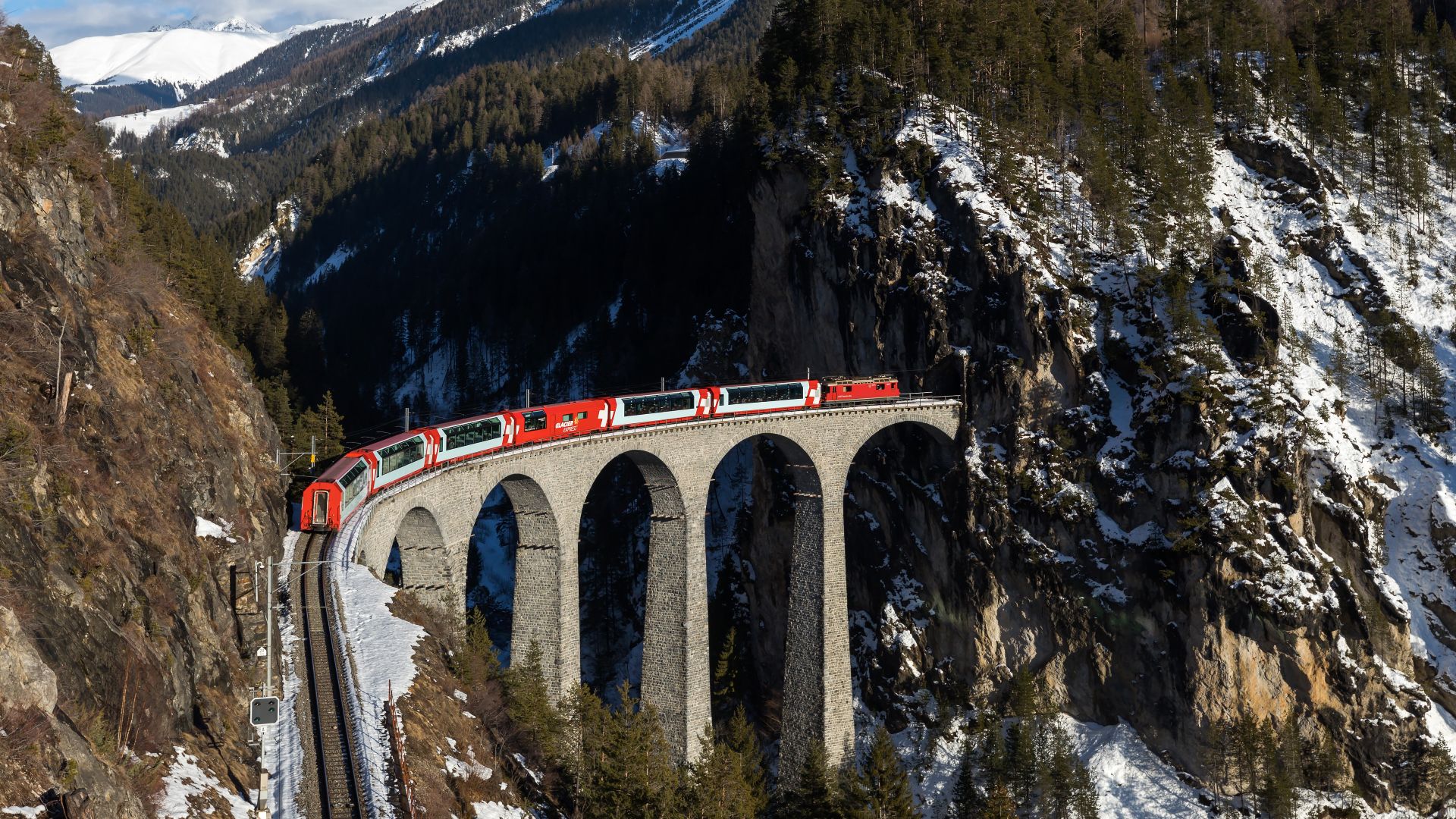 File:RhB Ge 4-4 II 614 Glacier Express on Landwasser Viaduct.jpg