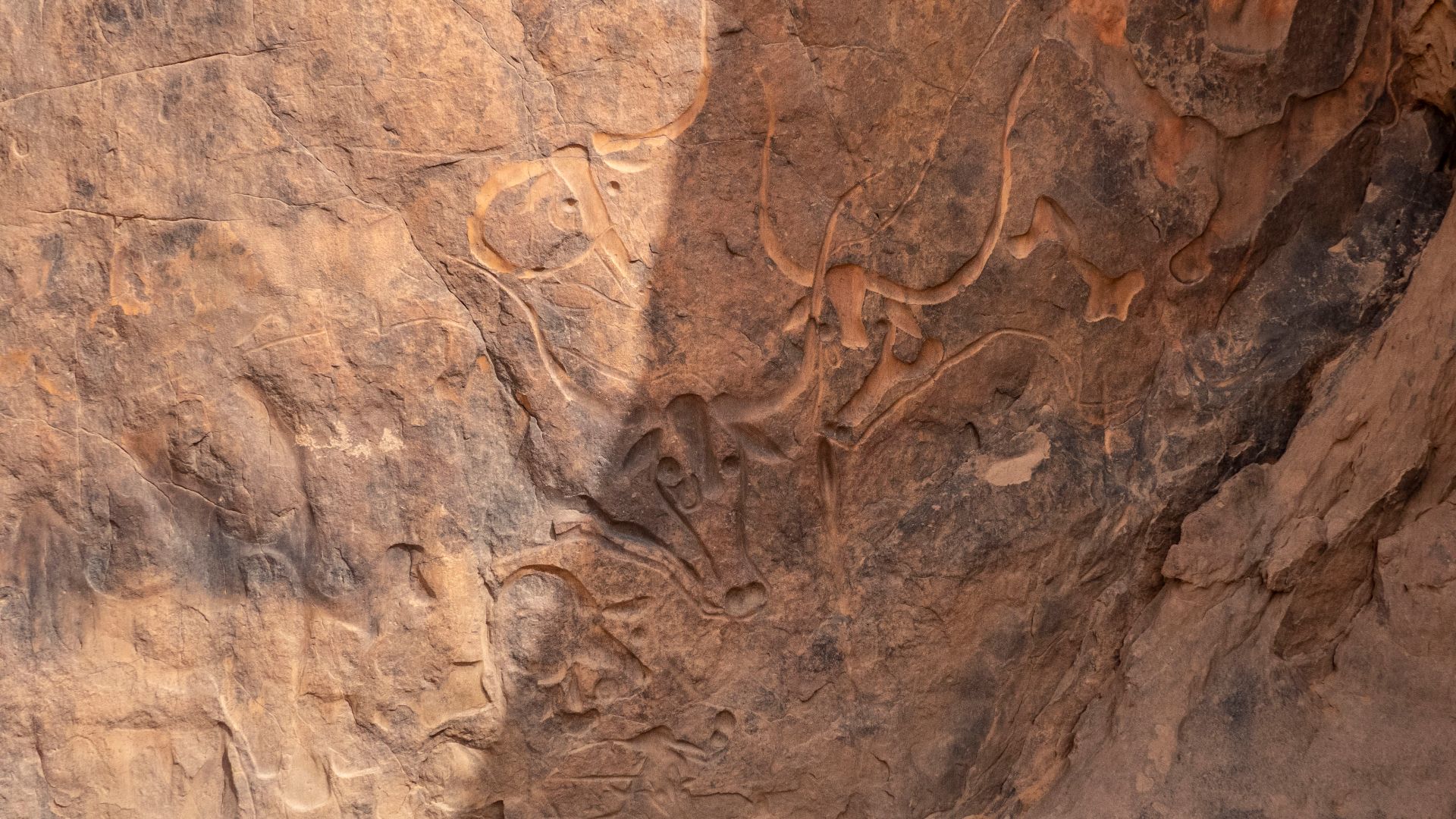 File:Gravures rupestres Vache qui pleure.jpg