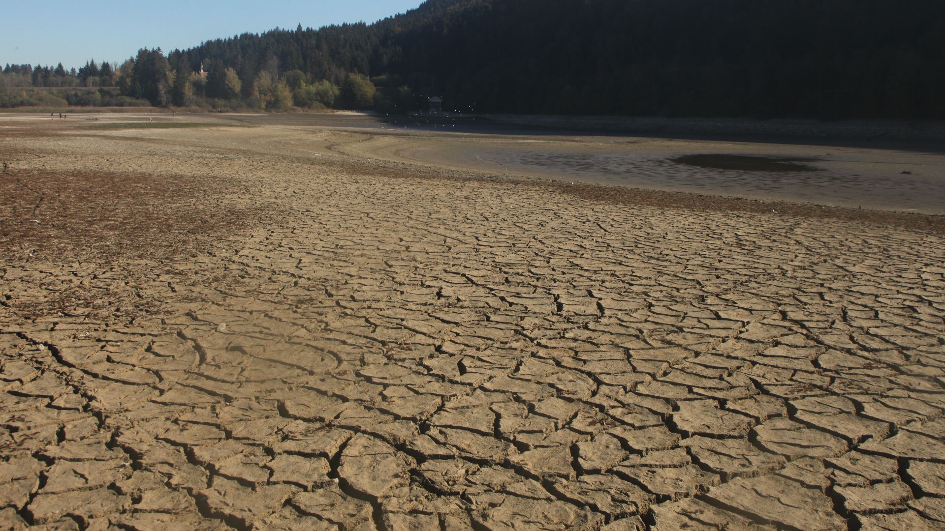 File:Lac de l'Entonnoir - img 49473.jpg
