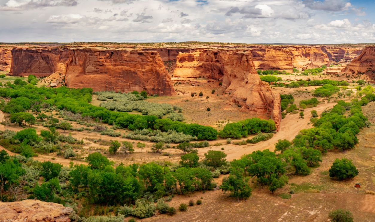 Tsegi Overlook at Canyon