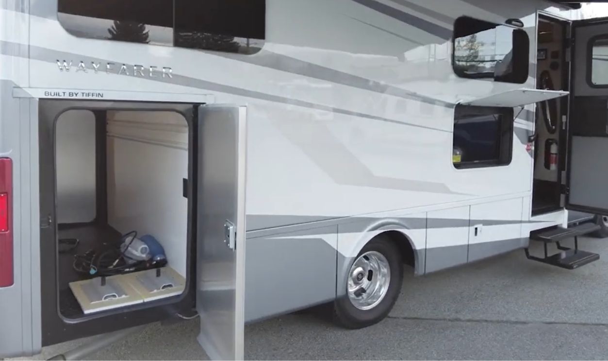 Tiffin Wayfarer 25LW