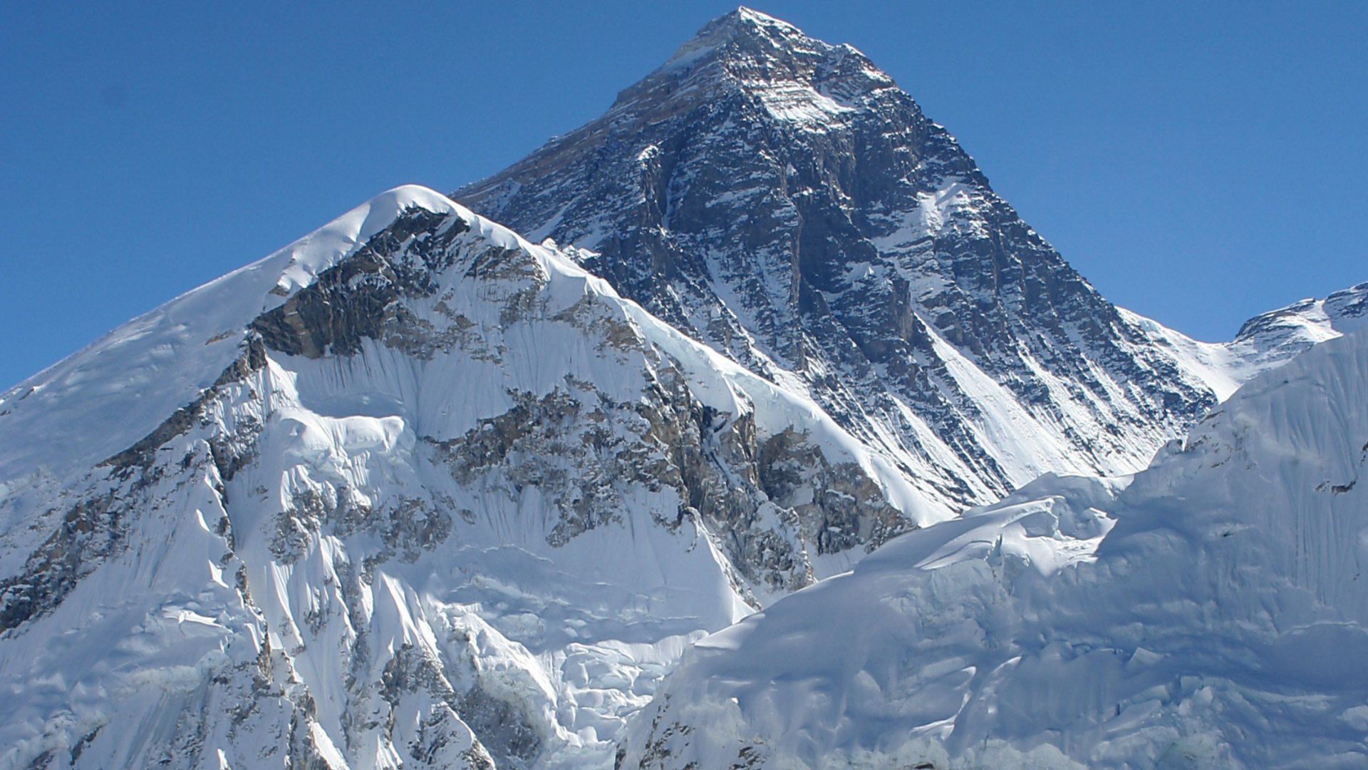 File:Everest kalapatthar crop.jpg