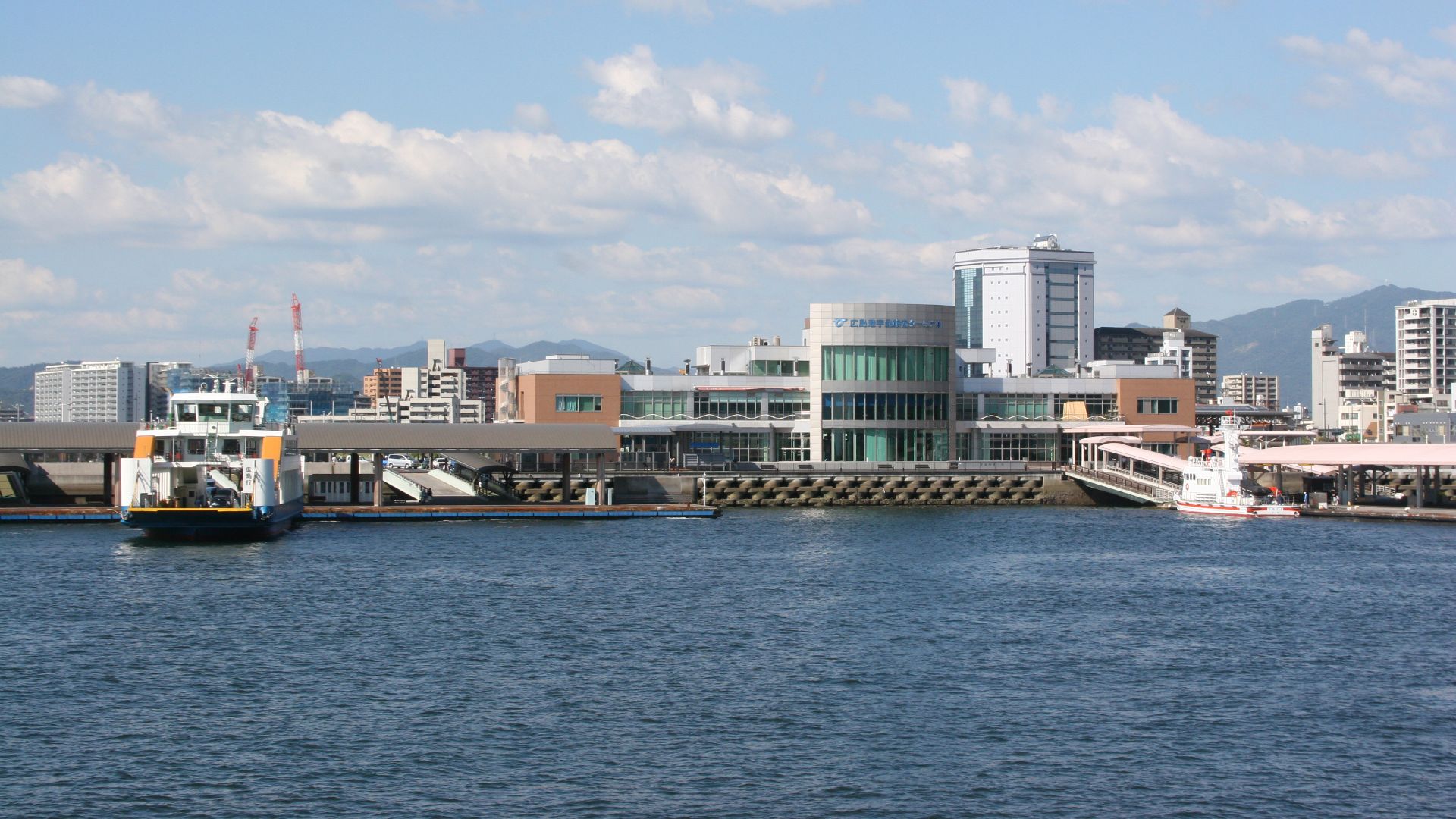 File:Hiroshima port.jpg