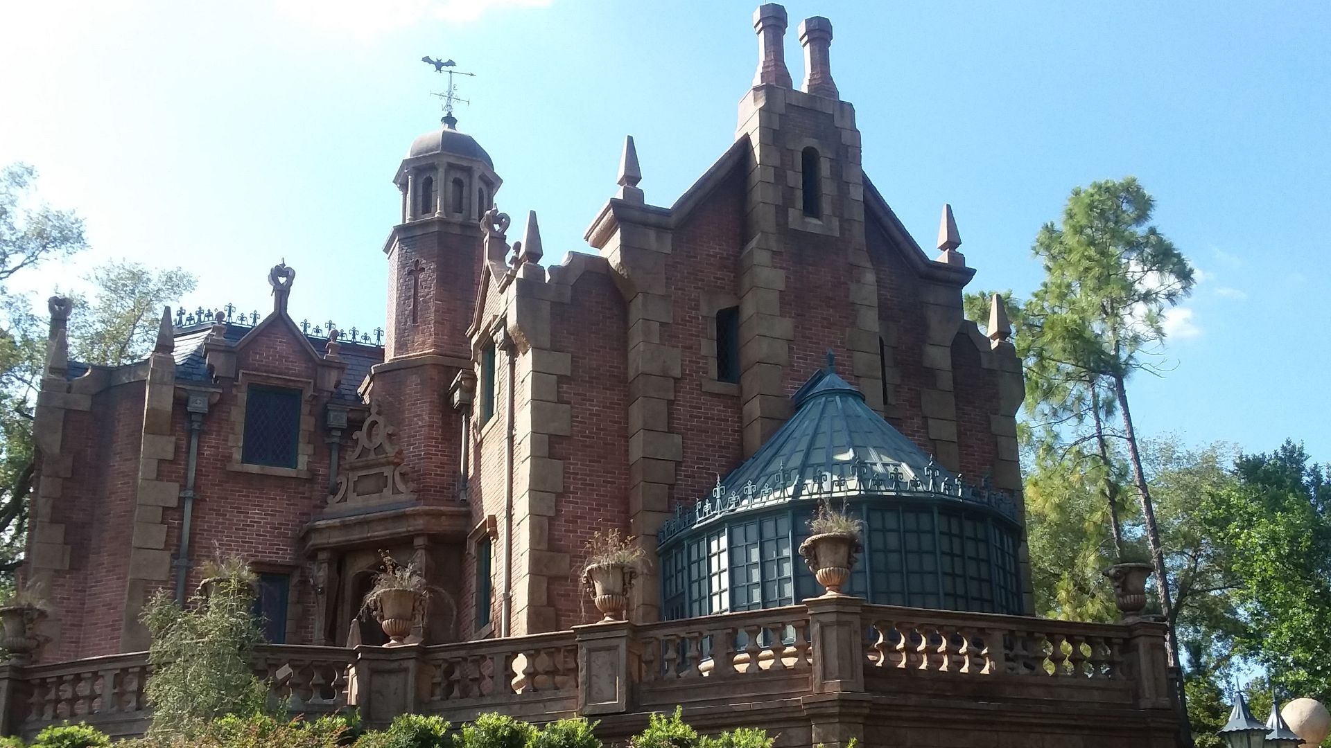 File:Haunted mansion, Disney World.jpg