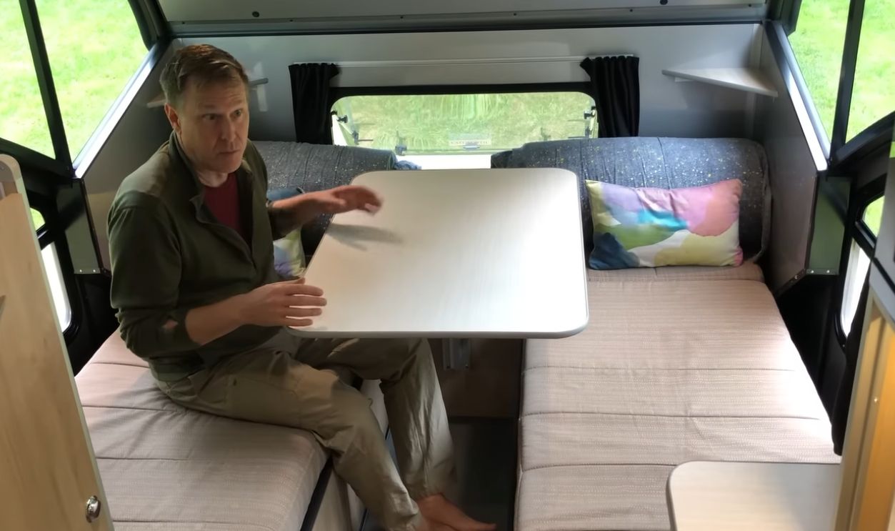 Safari Condo Alto R1713 Specs