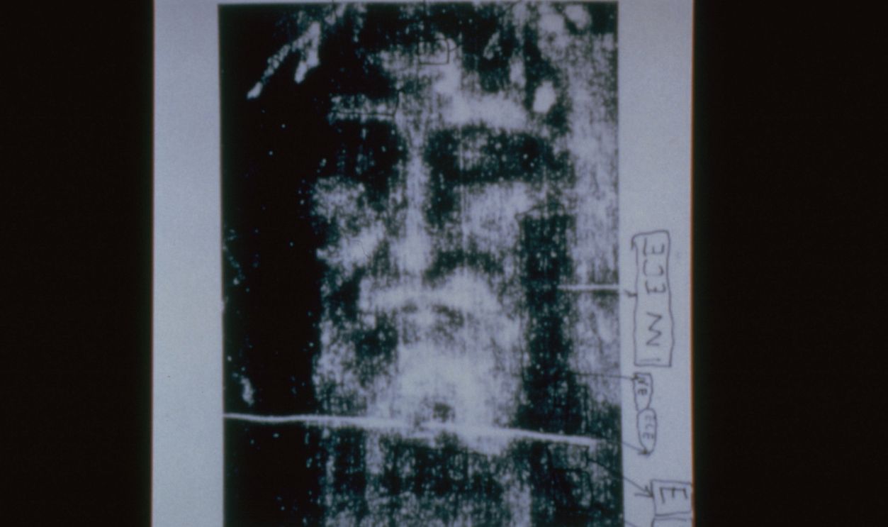 NEW DISCOVERY ABOUT THE TURIN SHROUD