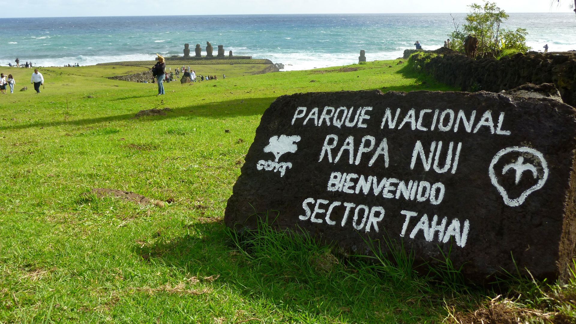 File:Parque Nacional Rapa Nui.jpg