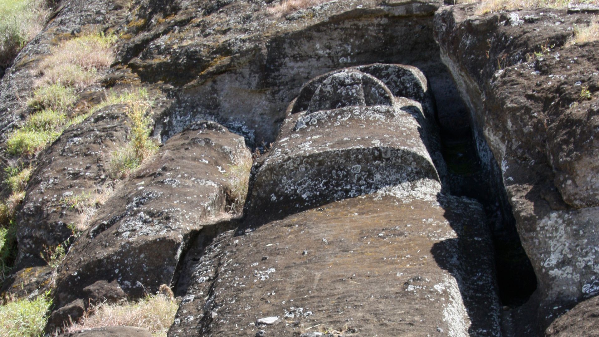 File:Partially carved moai abandoned in place.jpg